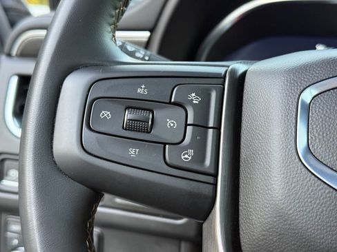 Used 2024 GMC Yukon AT4 w/ AT4 Premium Package image 17