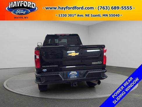 Used 2024 Chevrolet Silverado 3500 High Country w/ High Country Premium Package image 4