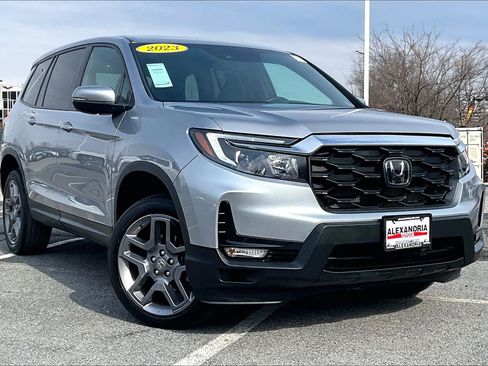 Used 2023 Honda Passport EX-L image 2