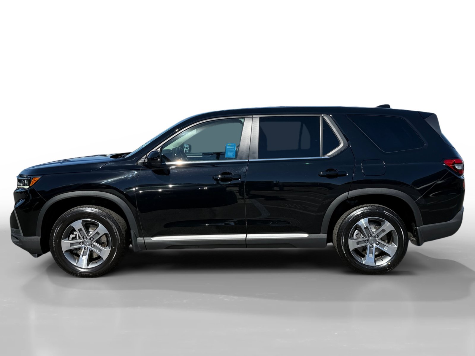 Used 2024 Honda Pilot EX-L image 2