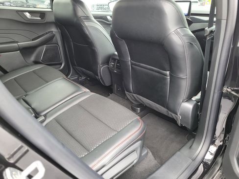 Used 2025 Ford Escape ST-Line image 19