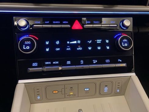 Used 2024 Hyundai Santa Fe Calligraphy image 15