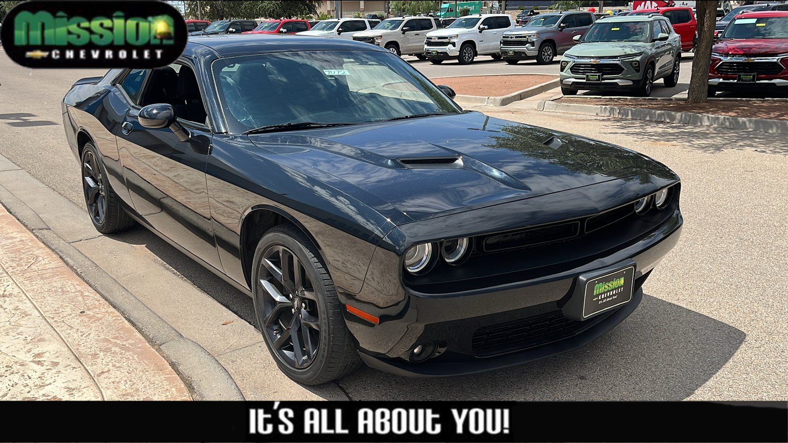 Used 2022 Dodge Challenger SXT w/ Blacktop Package RWD image 1