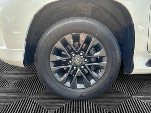 Used 2023 Lexus GX 460 Premium AWD/4WD image 31
