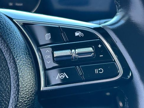 Used 2024 Kia Seltos X-Line image 22