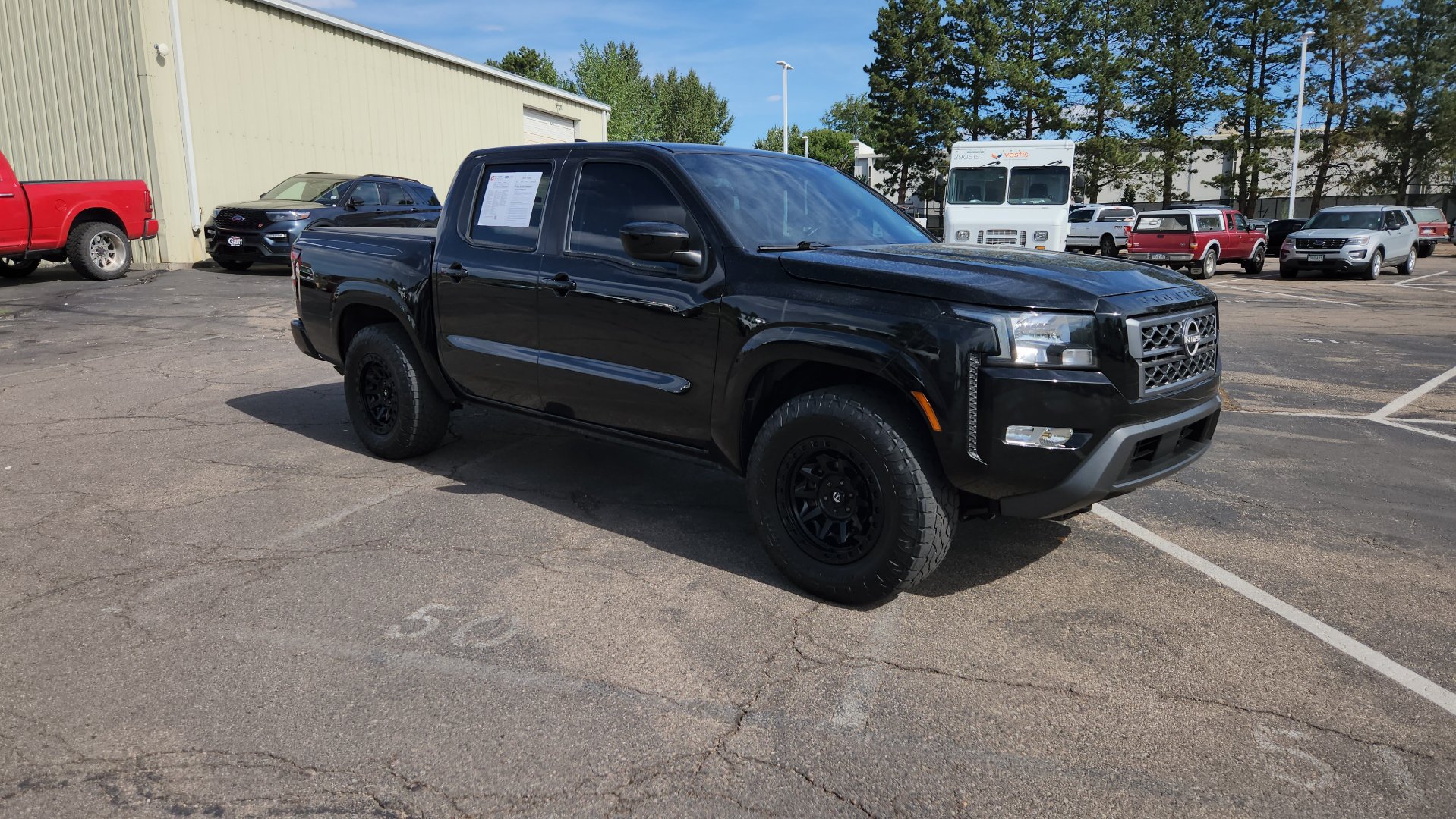 Used 2022 Nissan Frontier SV AWD/4WD image 12