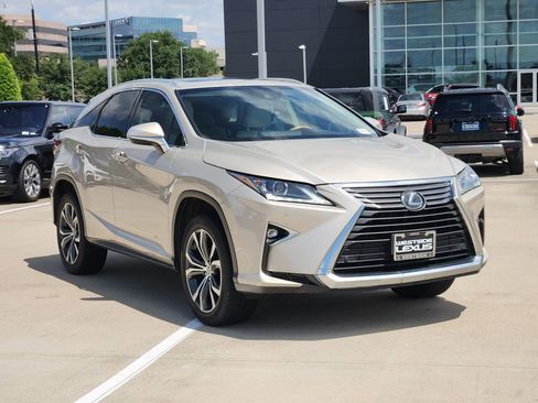 Used 2017 Lexus RX 350 FWD w/ Premium Package image 3