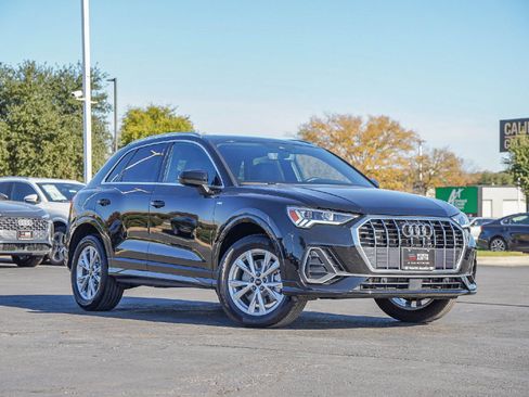 Certified 2025 Audi Q3 2.0T Premium Plus w/ Premium Plus Package image 1
