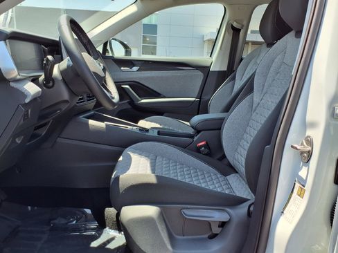 New 2026 Volkswagen Tiguan S FWD image 8