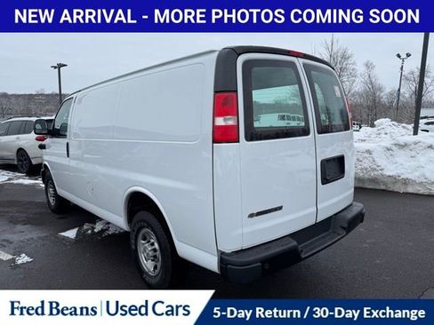 Used 2022 Chevrolet Express 2500 w/ Driver Convenience Package image 7