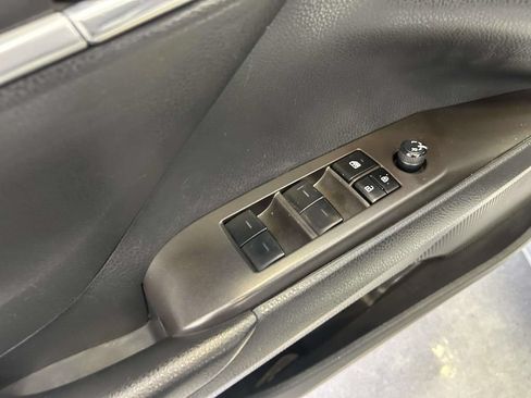 Certified 2023 Toyota Camry SE FWD image 16