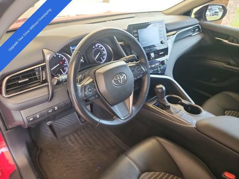 Used 2023 Toyota Camry SE FWD image 11