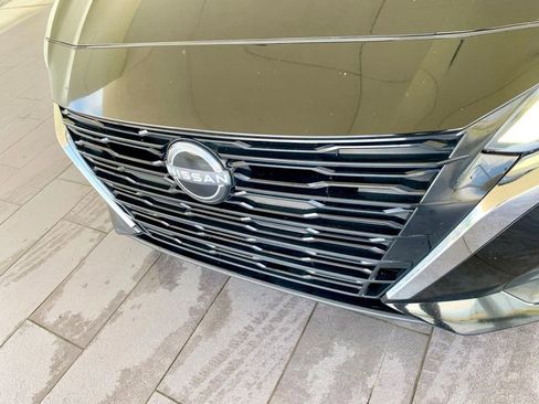Used 2023 Nissan Altima 2.5 S FWD image 2