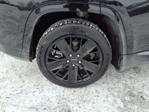 Used 2024 Jeep Wagoneer Launch Edition image 40