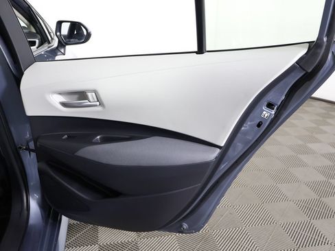 Used 2020 Toyota Corolla LE FWD image 22