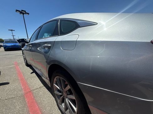 Used 2021 Honda Accord LX image 9