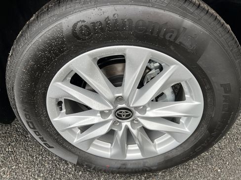 New 2026 Toyota Corolla Cross LE image 7