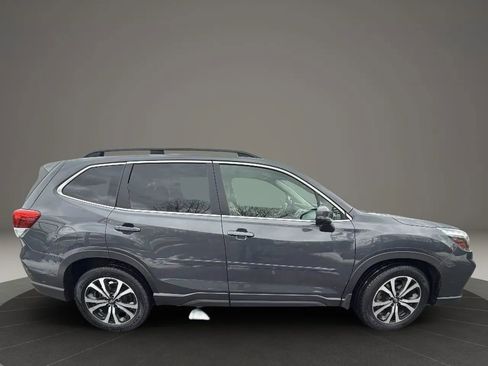 Used 2020 Subaru Forester Limited image 4