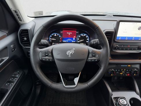 Used 2023 Ford Bronco Sport Outer Banks w/ Tech Package AWD/4WD image 15