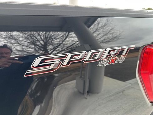 Used 2022 Ford F150 XLT w/ Equipment Group 302A High image 10