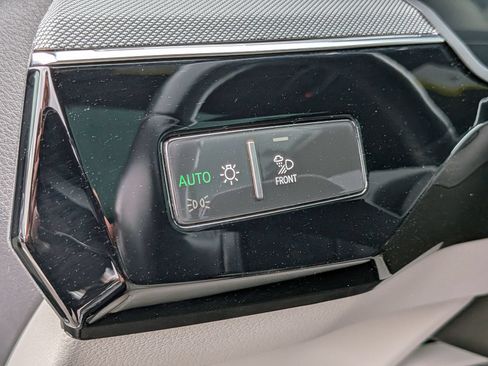 Used 2024 Audi Q8 e-tron Prestige w/ Prestige Package AWD/4WD image 17