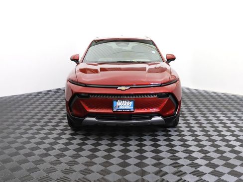 Certified 2025 Chevrolet Equinox EV LT w/ LPO, All-Weather Mat Package FWD image 2