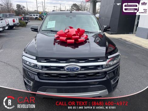 Used 2023 Ford Expedition Max Limited AWD/4WD image 2