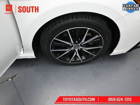Used 2024 Toyota Camry SE image 35
