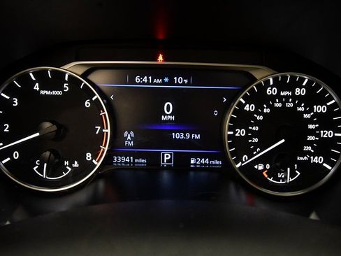 Used 2021 Nissan Altima 2.5 SV w/ SV Premium Package image 22