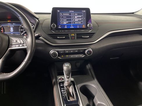 Used 2022 Nissan Altima 2.5 SR w/ Midnight Edition Package image 15