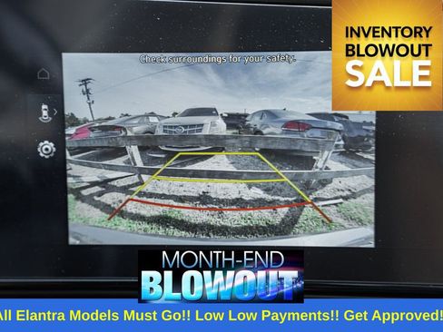 New 2025 Hyundai Elantra SEL image 37