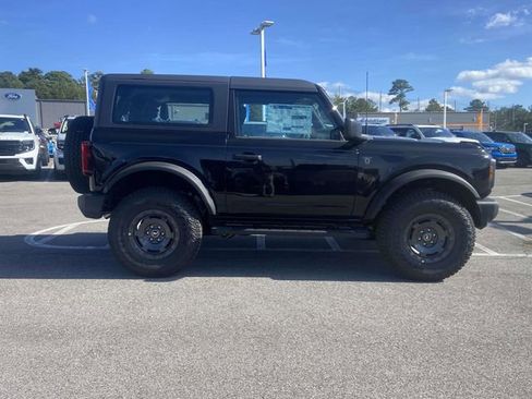 New 2025 Ford Bronco 2-Door w/ Sasquatch Package AWD/4WD image 2