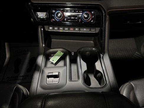Used 2024 GMC Sierra 3500 AT4 w/ AT4 Premium Plus Package image 21