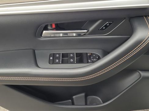 Used 2025 MAZDA CX-70 3.3 Turbo w/ Premium Package image 12