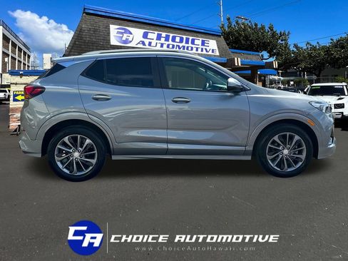 Used 2023 Buick Encore GX Select w/ Experience Buick Package FWD image 9