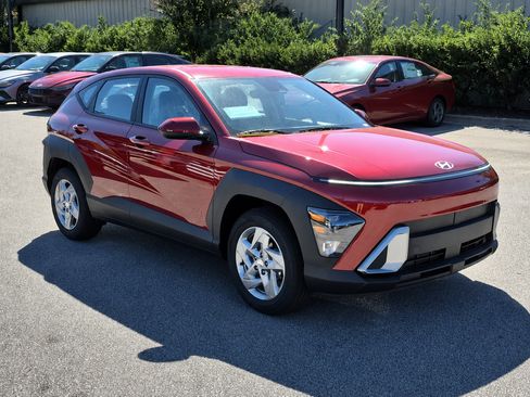 New 2027 Hyundai Kona SE FWD image 4