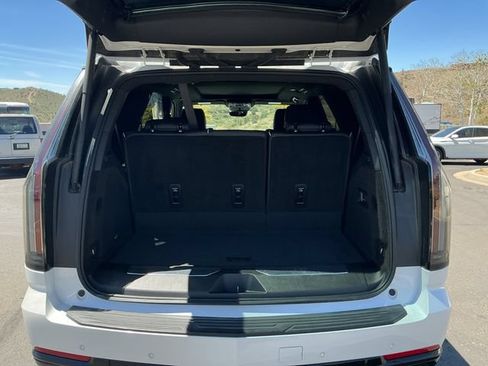 Used 2025 Cadillac Escalade Sport w/ LPO, ONYX Package AWD/4WD image 20