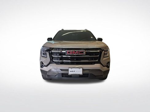 Used 2026 GMC Terrain Elevation w/ Elevation Premium Package FWD image 12