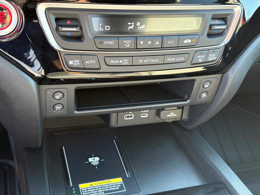 Used 2024 Honda Passport Black Edition image 14
