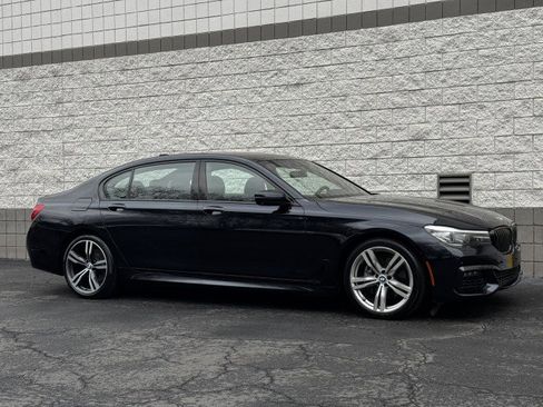Used 2017 BMW 740i image 41