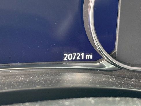 Used 2023 Chevrolet Traverse Premier w/ Redline Edition image 8