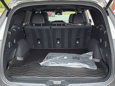 Certified 2026 Subaru Outback Premium AWD/4WD image 11