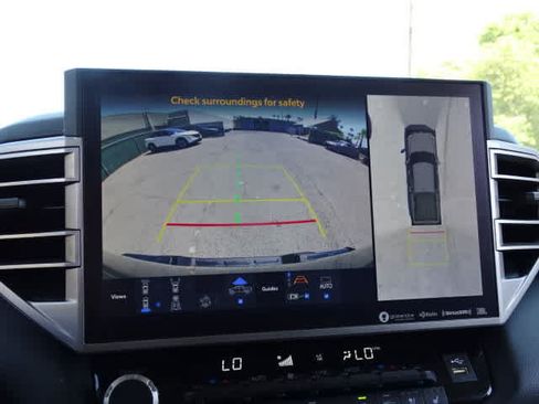 Used 2023 Toyota Tundra Limited AWD/4WD image 29