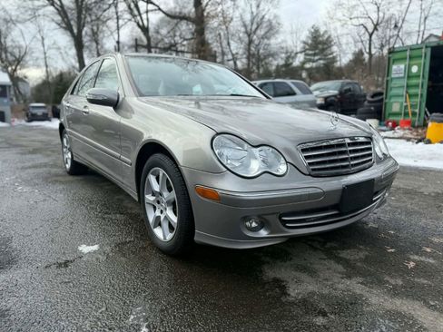 Used 2007 Mercedes-Benz C 280 4MATIC Sedan image 3