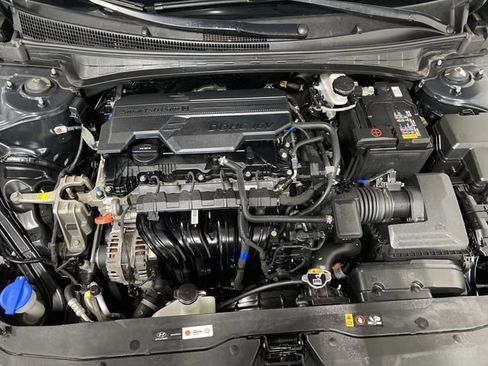 Used 2023 Hyundai Elantra SEL w/ Convenience Package image 36