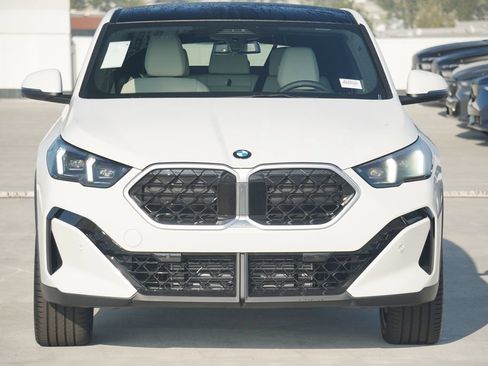 Used 2026 BMW X2 xDrive28i w/ Technology Package AWD/4WD image 2