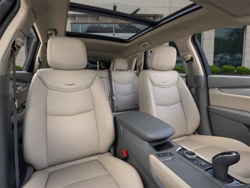 Certified 2023 Cadillac XT5 Premium Luxury image 16