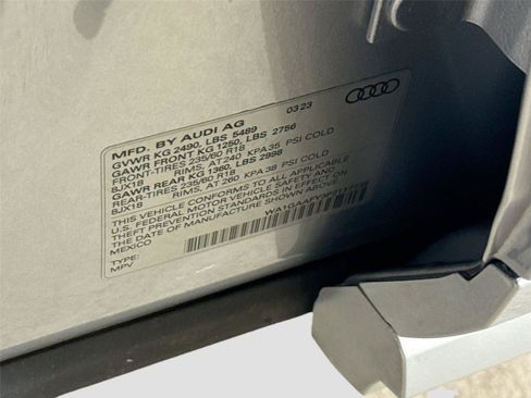 Used 2023 Audi Q5 2.0T Premium w/ Convenience Package AWD/4WD image 32