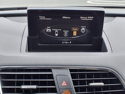 Used 2018 Audi Q3 2.0T Premium Plus image 17