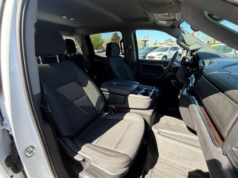 Used 2023 GMC Sierra 1500 SLE image 10